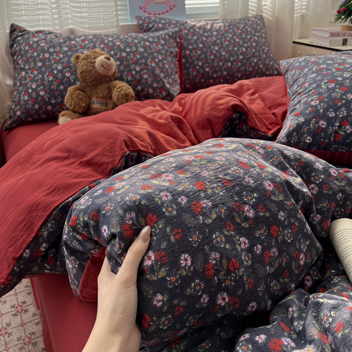 91家纺网 家纺一手货源 找家纺 水木坊 2026新款云感简单款系列四件套 暗夜玫瑰