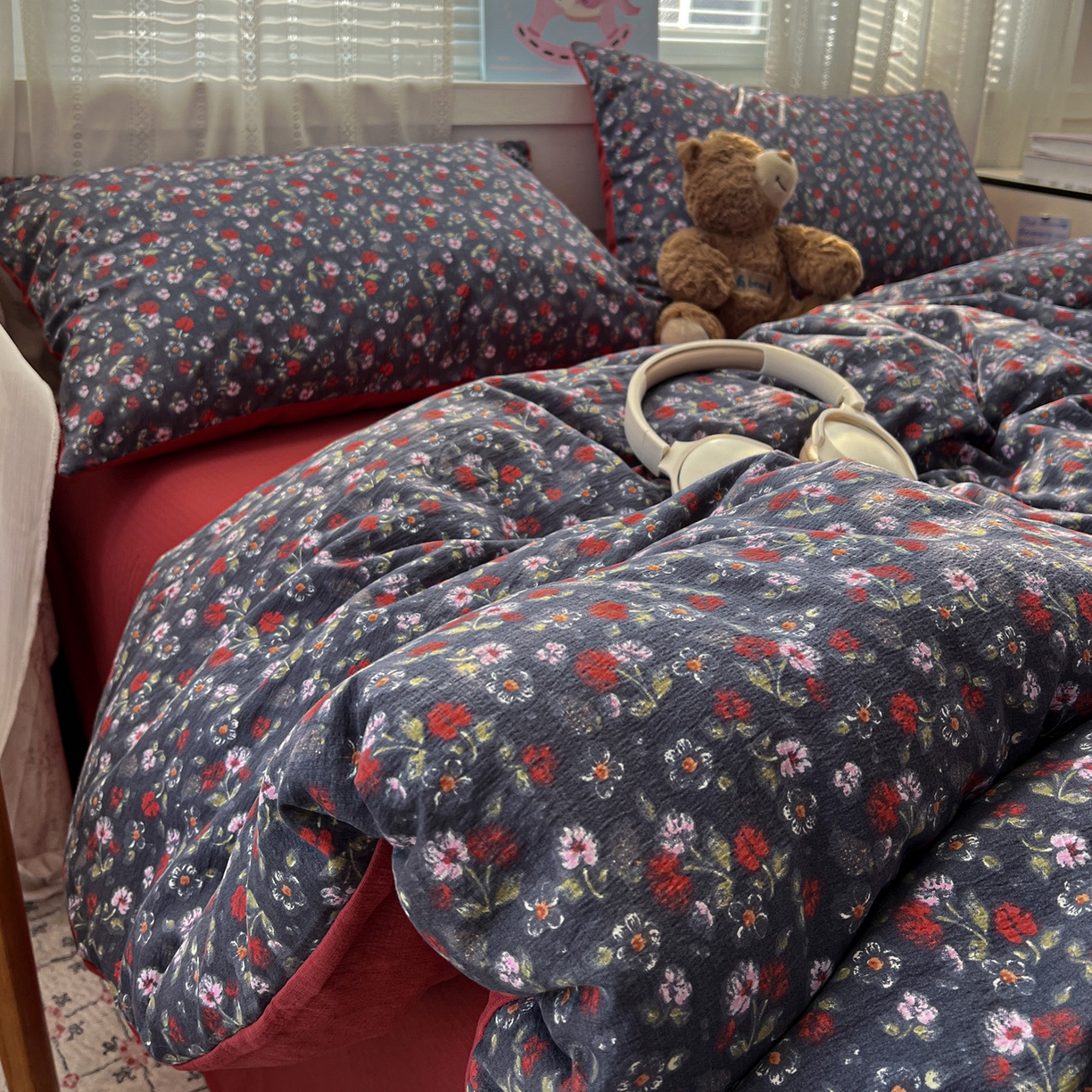 91家纺网 家纺一手货源 找家纺 水木坊 2026新款云感简单款系列四件套 暗夜玫瑰