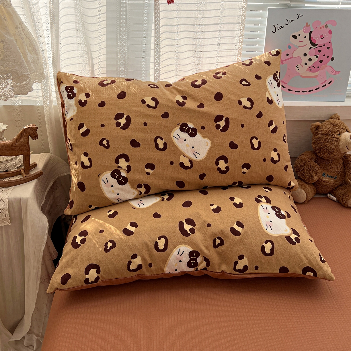 91家纺网 家纺一手货源 找家纺 水木坊 2026新款云感简单款系列四件套 大脸二胡猫咖