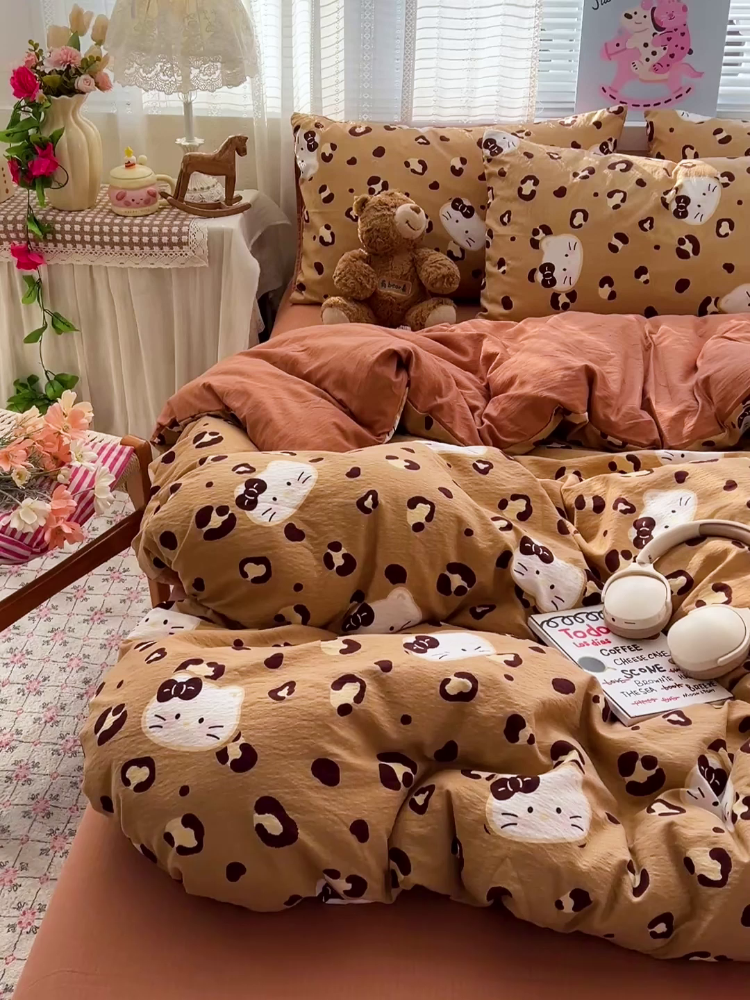 91家纺网 家纺一手货源 找家纺 水木坊 2026新款云感简单款系列四件套 大脸二胡猫咖