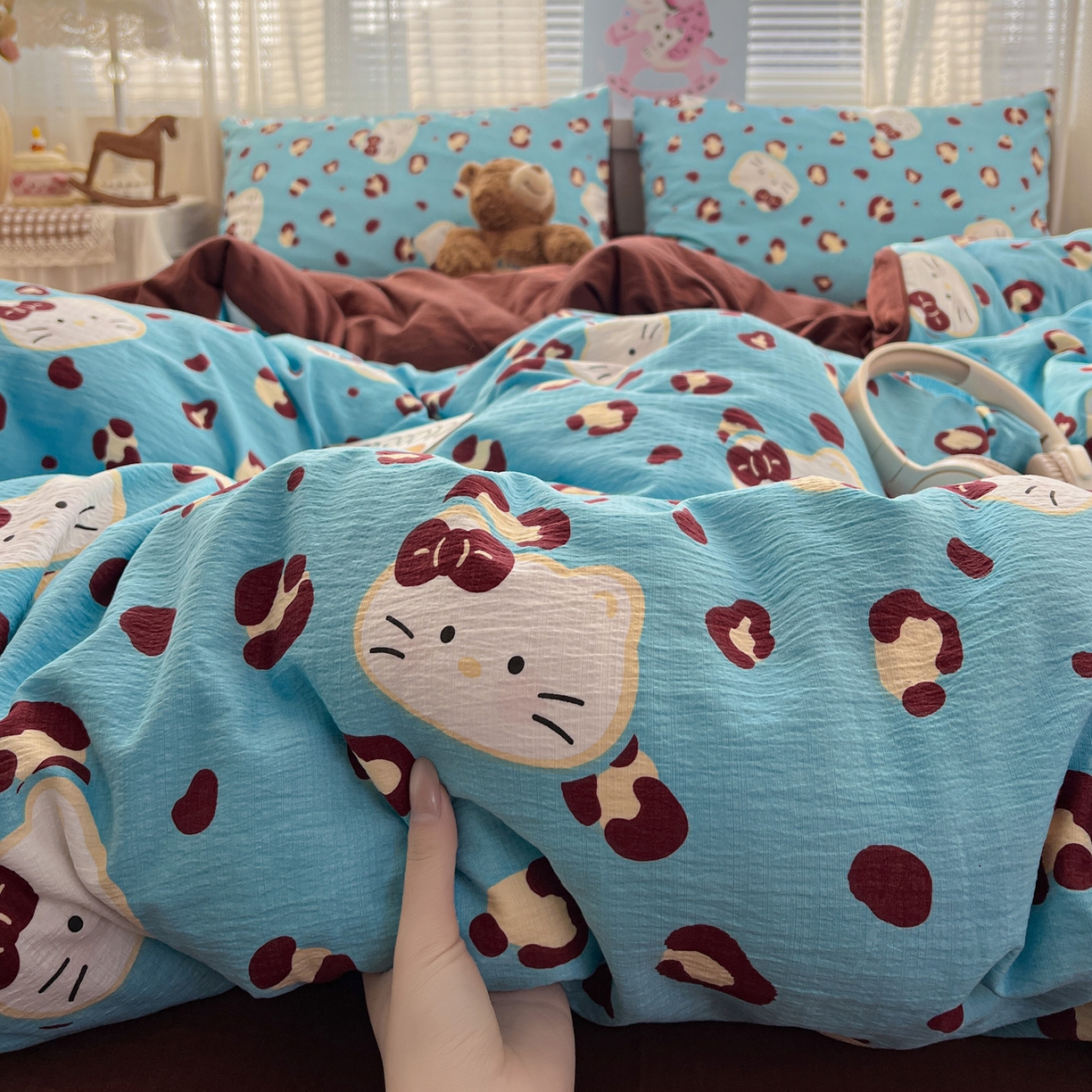 91家纺网 家纺一手货源 找家纺 水木坊 2026新款云感简单款系列四件套 大脸二胡猫兰