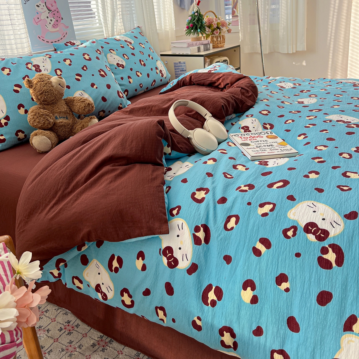 91家纺网 家纺一手货源 找家纺 水木坊 2026新款云感简单款系列四件套 大脸二胡猫兰