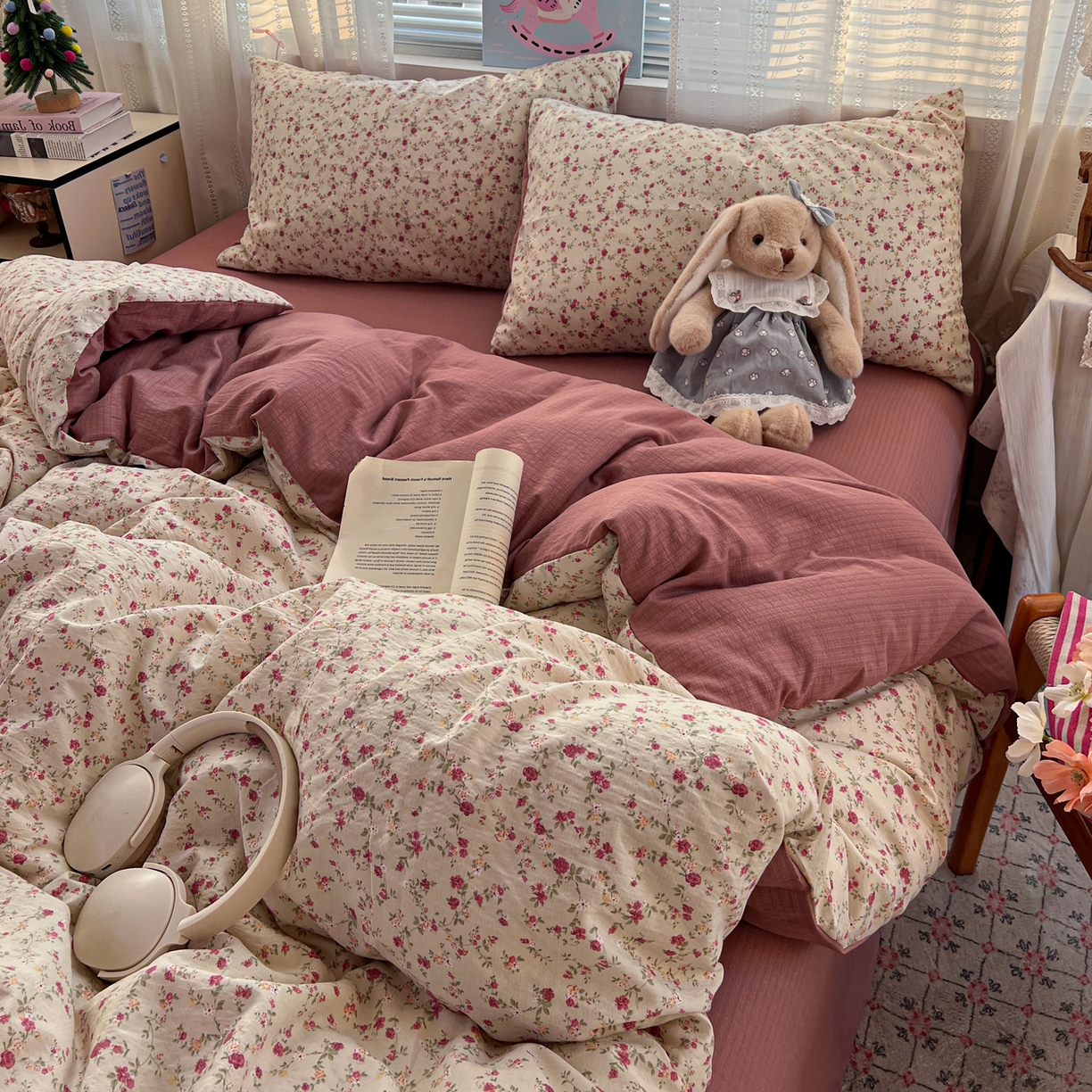 91家纺网 家纺一手货源 找家纺 水木坊 2026新款云感简单款系列四件套 见花则喜