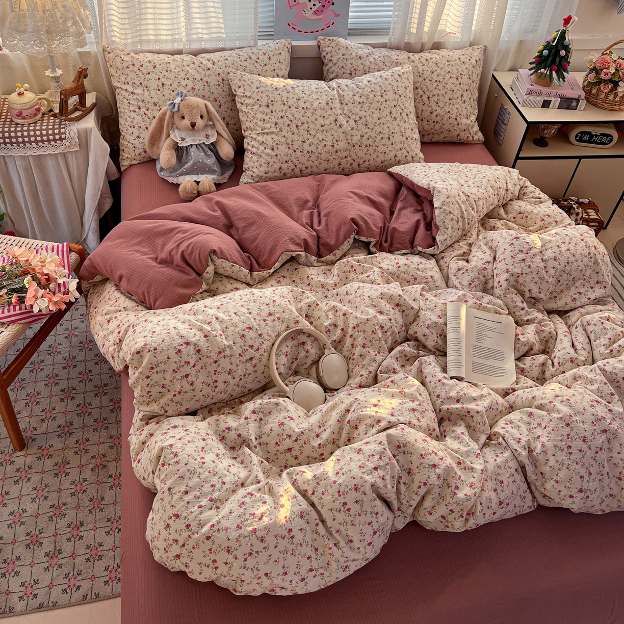 91家纺网 家纺一手货源 找家纺 水木坊 2026新款云感简单款系列四件套 见花则喜