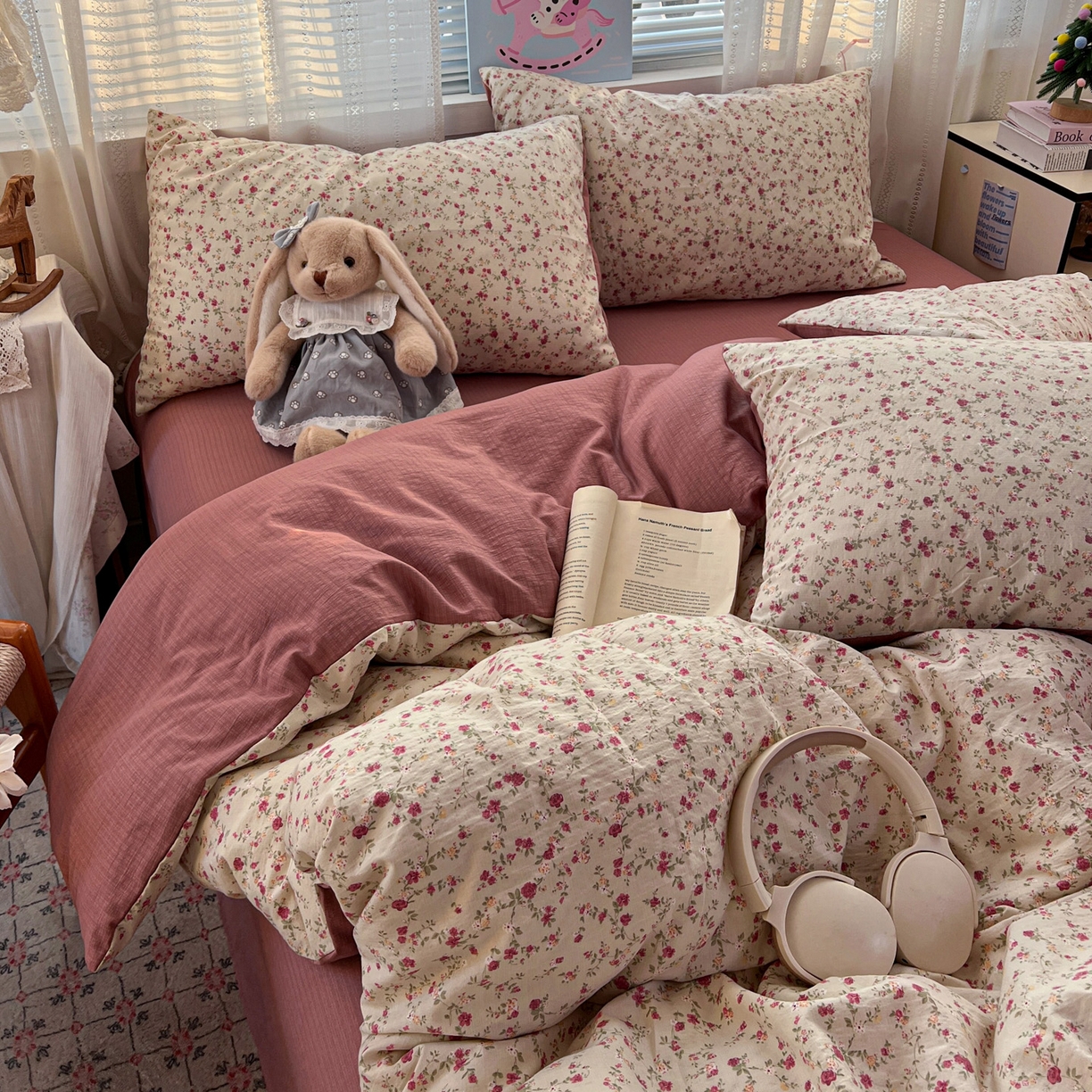 91家纺网 家纺一手货源 找家纺 水木坊 2026新款云感简单款系列四件套 见花则喜