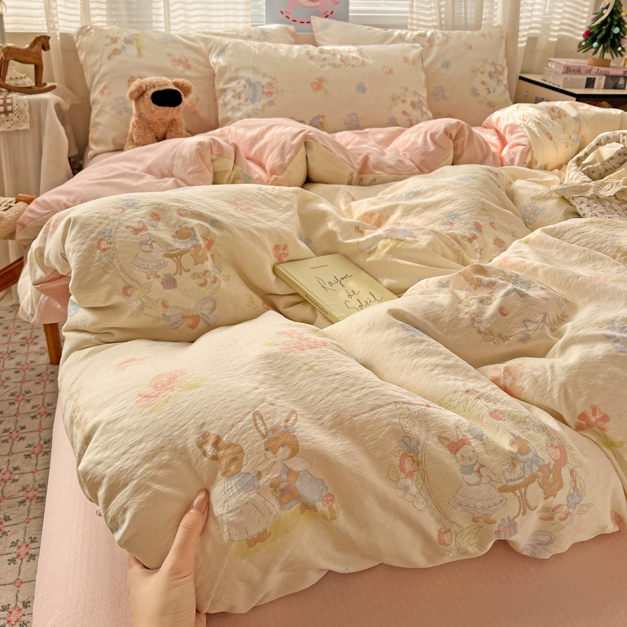 91家纺网 家纺一手货源 找家纺 水木坊 2026新款云感简单款系列四件套 镜子里的兔