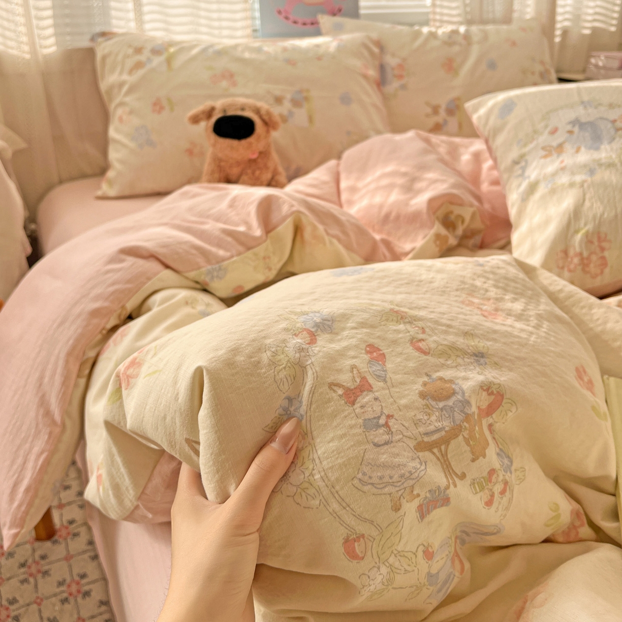 91家纺网 家纺一手货源 找家纺 水木坊 2026新款云感简单款系列四件套 镜子里的兔