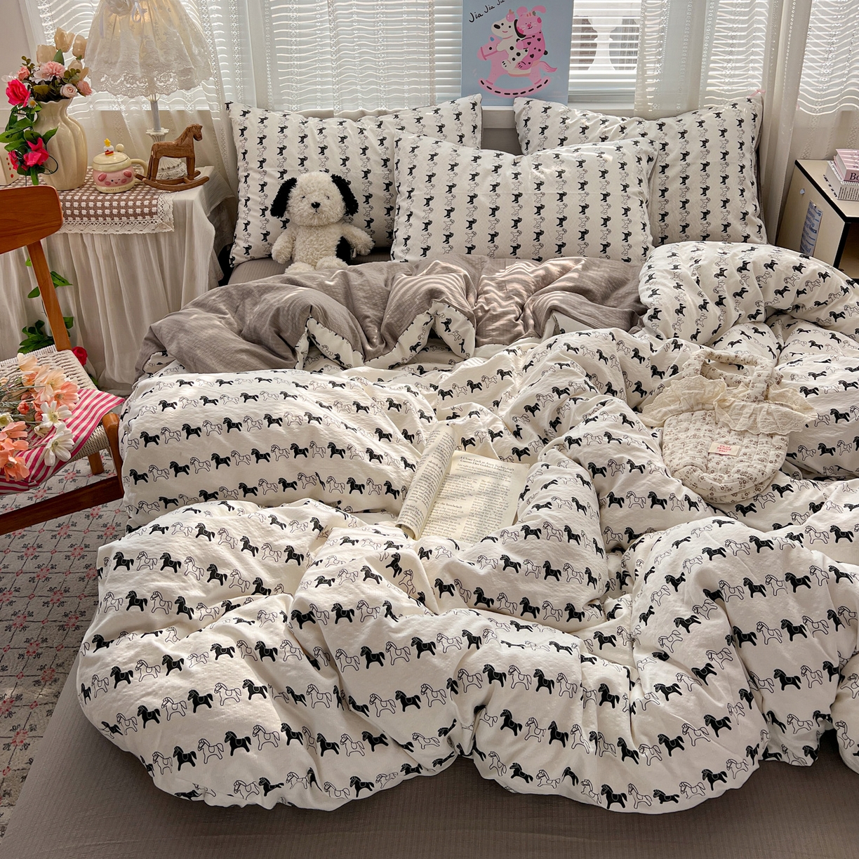 91家纺网 家纺一手货源 找家纺 水木坊 2026新款云感简单款系列四件套 木马