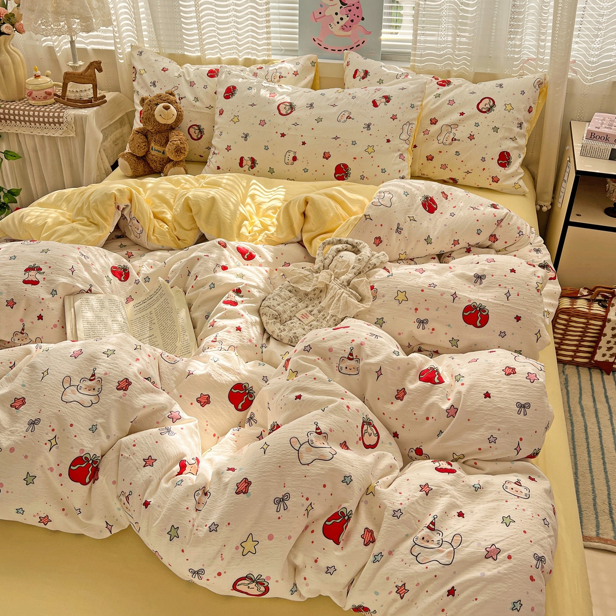 91家纺网 家纺一手货源 找家纺 水木坊 2026新款云感简单款系列四件套 苹果小怪