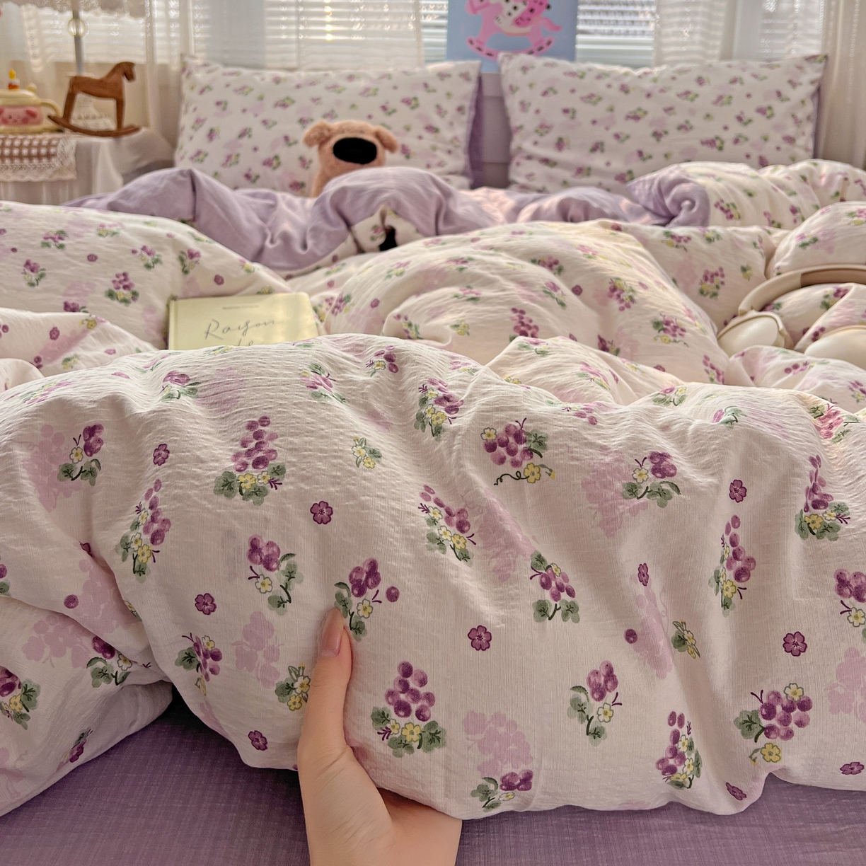 91家纺网 家纺一手货源 找家纺 水木坊 2026新款云感简单款系列四件套 葡萄多多