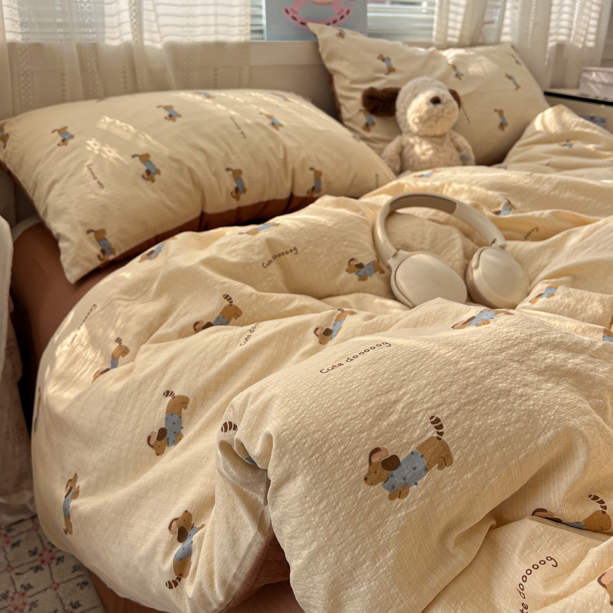 91家纺网 家纺一手货源 找家纺 水木坊 2026新款云感简单款系列四件套 俏皮狗