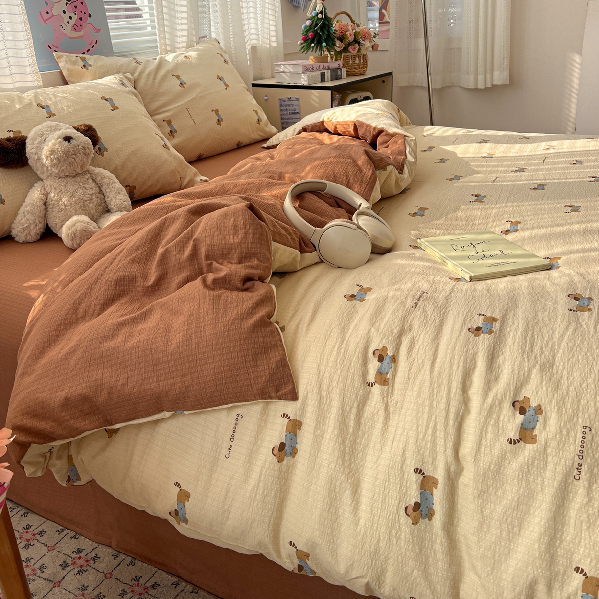 91家纺网 家纺一手货源 找家纺 水木坊 2026新款云感简单款系列四件套 俏皮狗