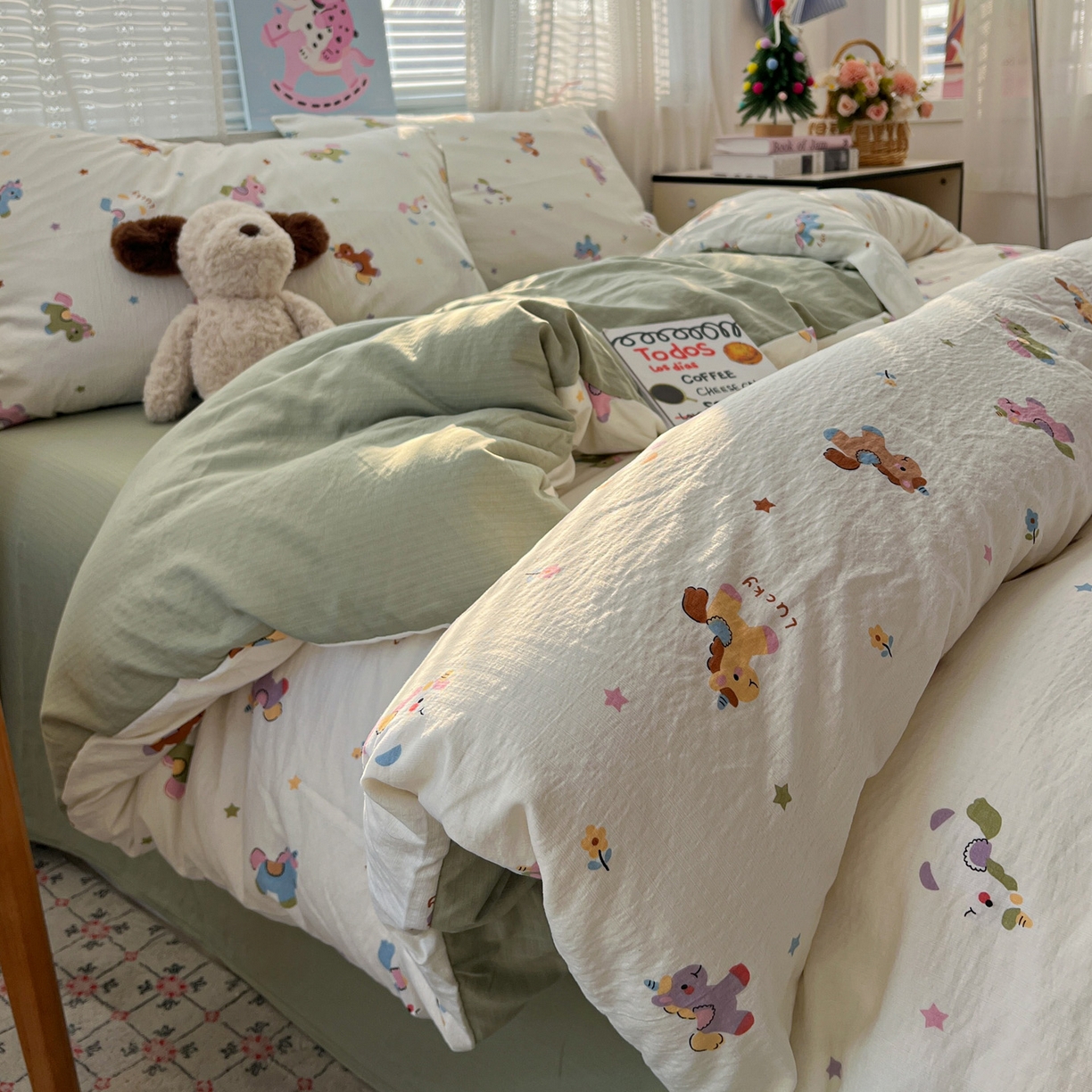 91家纺网 家纺一手货源 找家纺 水木坊 2026新款云感简单款系列四件套 童年木马