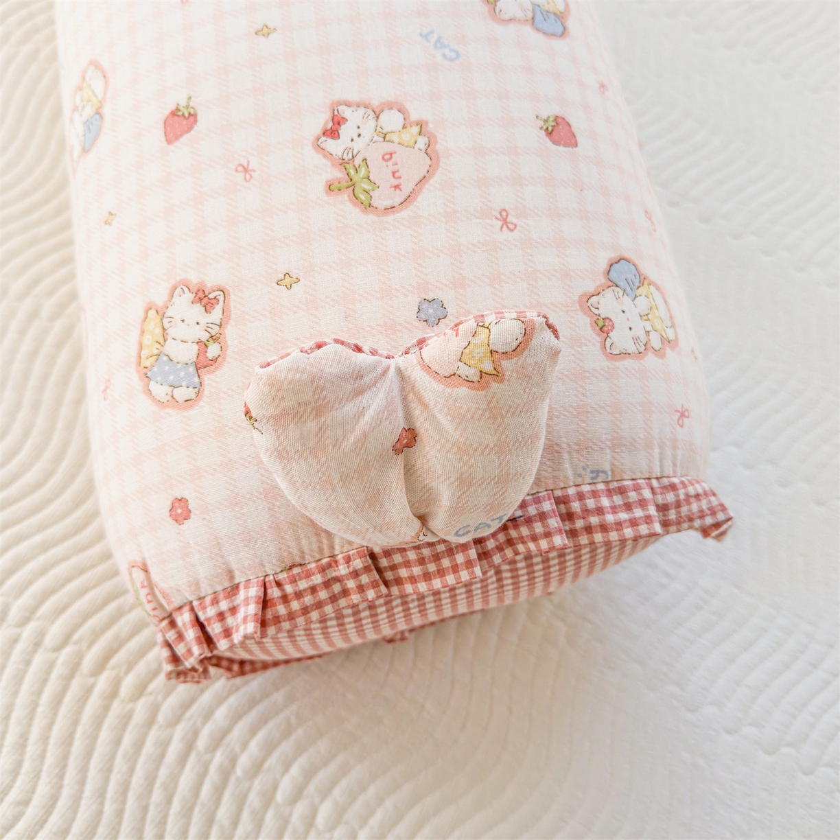 91家纺网 家纺一手货源 找家纺 麦肯锡 2026新款卡通糖果抱枕夹腿抱枕 布丁奶猫【产品图】/对