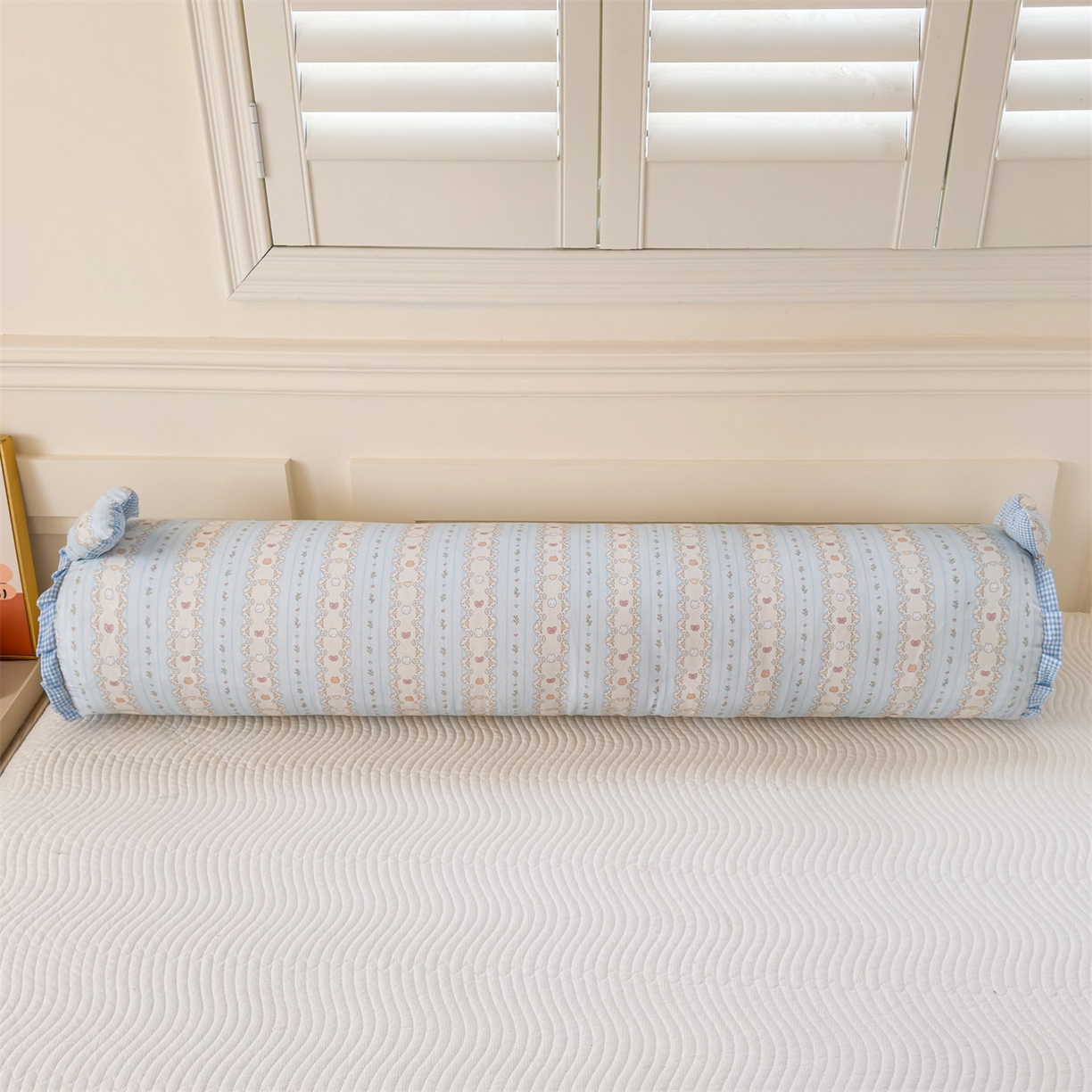 91家纺网 家纺一手货源 找家纺 麦肯锡 2026新款卡通糖果抱枕夹腿抱枕 春日花眠【产品图】/对