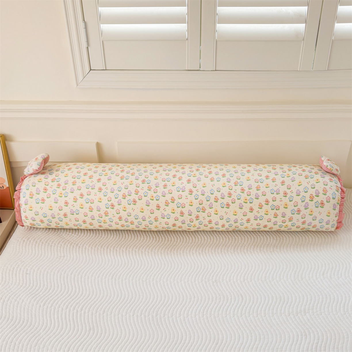 91家纺网 家纺一手货源 找家纺 麦肯锡 2026新款卡通糖果抱枕夹腿抱枕 花花暖阳【产品图】/对