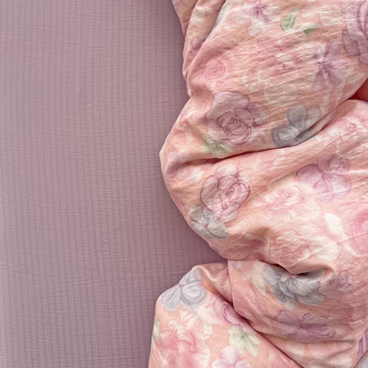 91家纺网 家纺一手货源 找家纺 水木坊 2026新款云感简单款系列四件套 烟紫