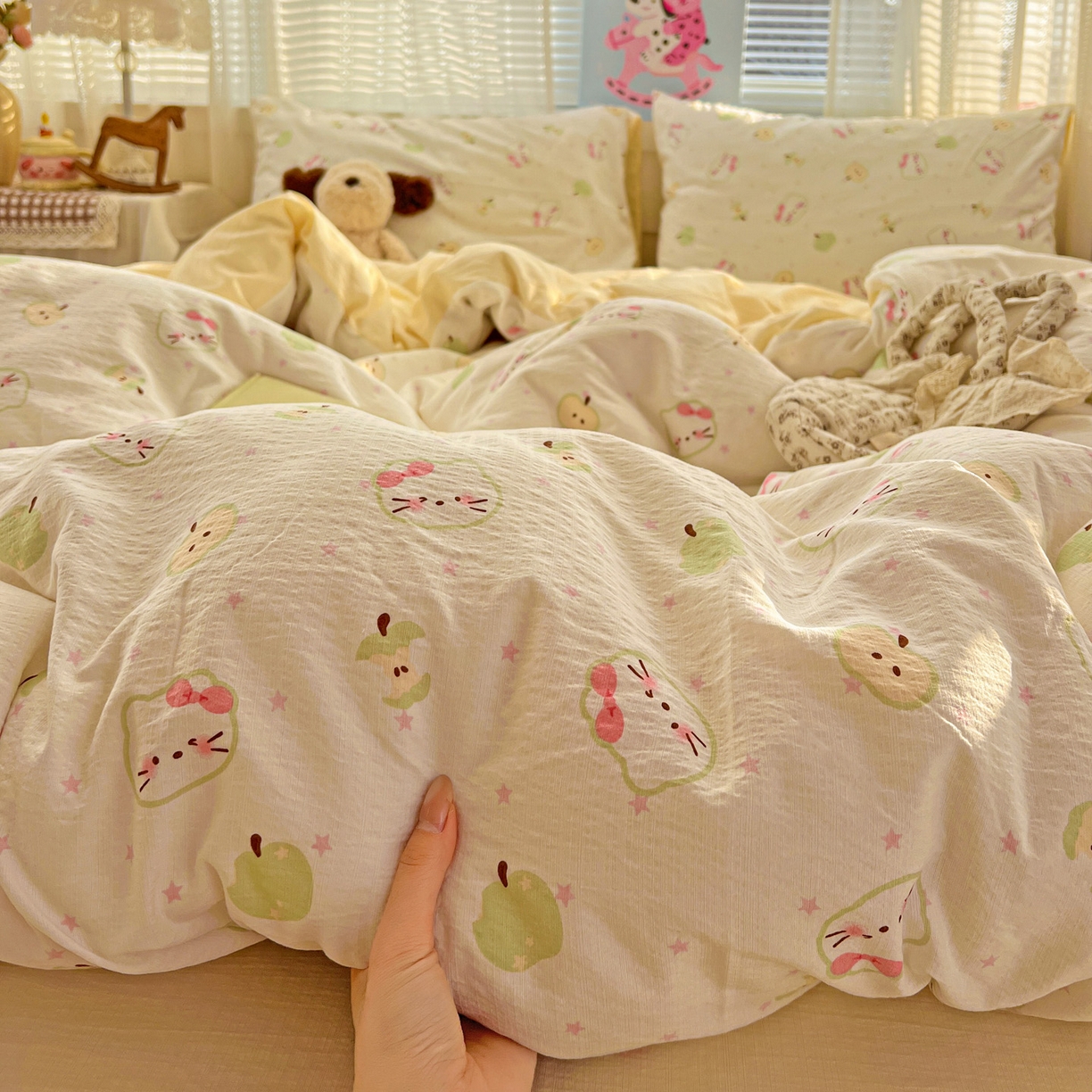 91家纺网 家纺一手货源 找家纺 水木坊 2026新款云感简单款系列四件套 一口青苹果