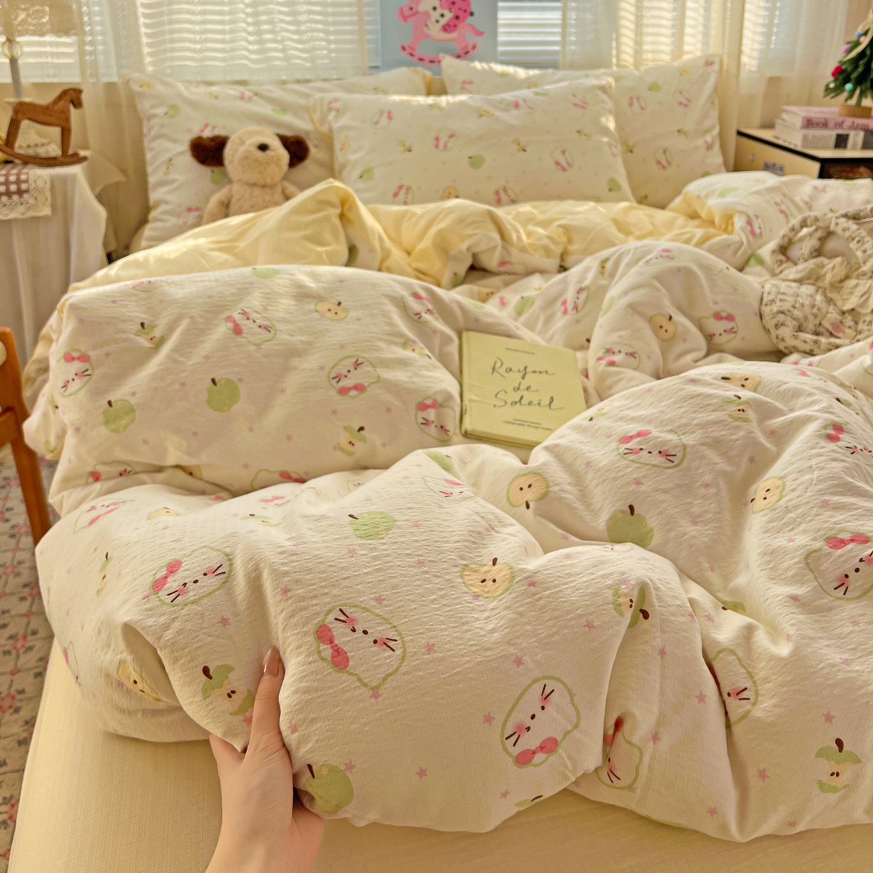 91家纺网 家纺一手货源 找家纺 水木坊 2026新款云感简单款系列四件套 一口青苹果