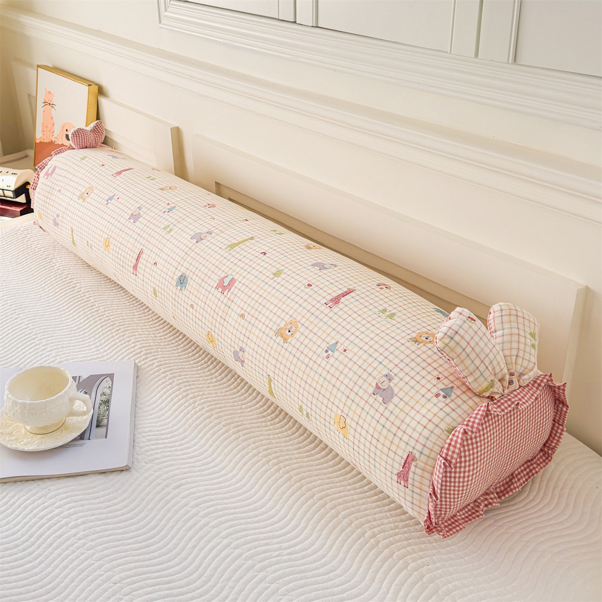 91家纺网 家纺一手货源 找家纺 麦肯锡 2026新款卡通糖果抱枕夹腿抱枕 萌宠乐园【产品图】/对