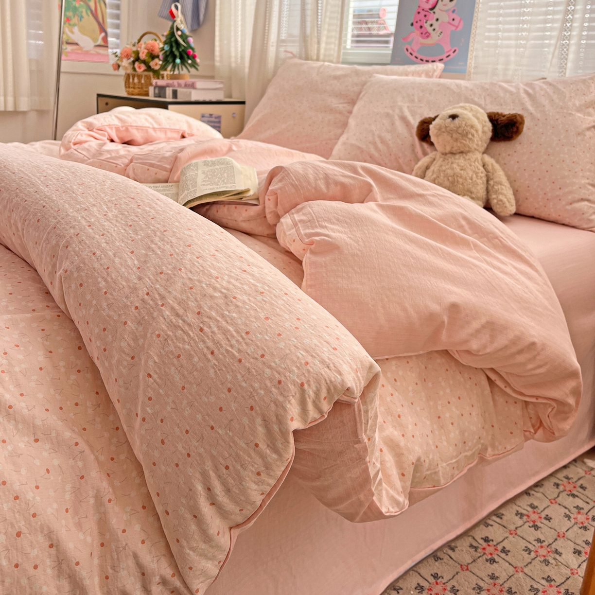 91家纺网 家纺一手货源 找家纺 水木坊 2026新款云感简单款系列四件套 樱桃奶球