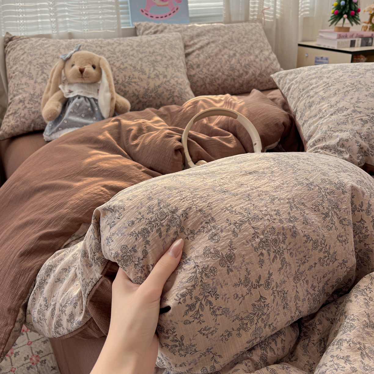 91家纺网 家纺一手货源 找家纺 水木坊 2026新款云感简单款系列四件套 竹韵花语