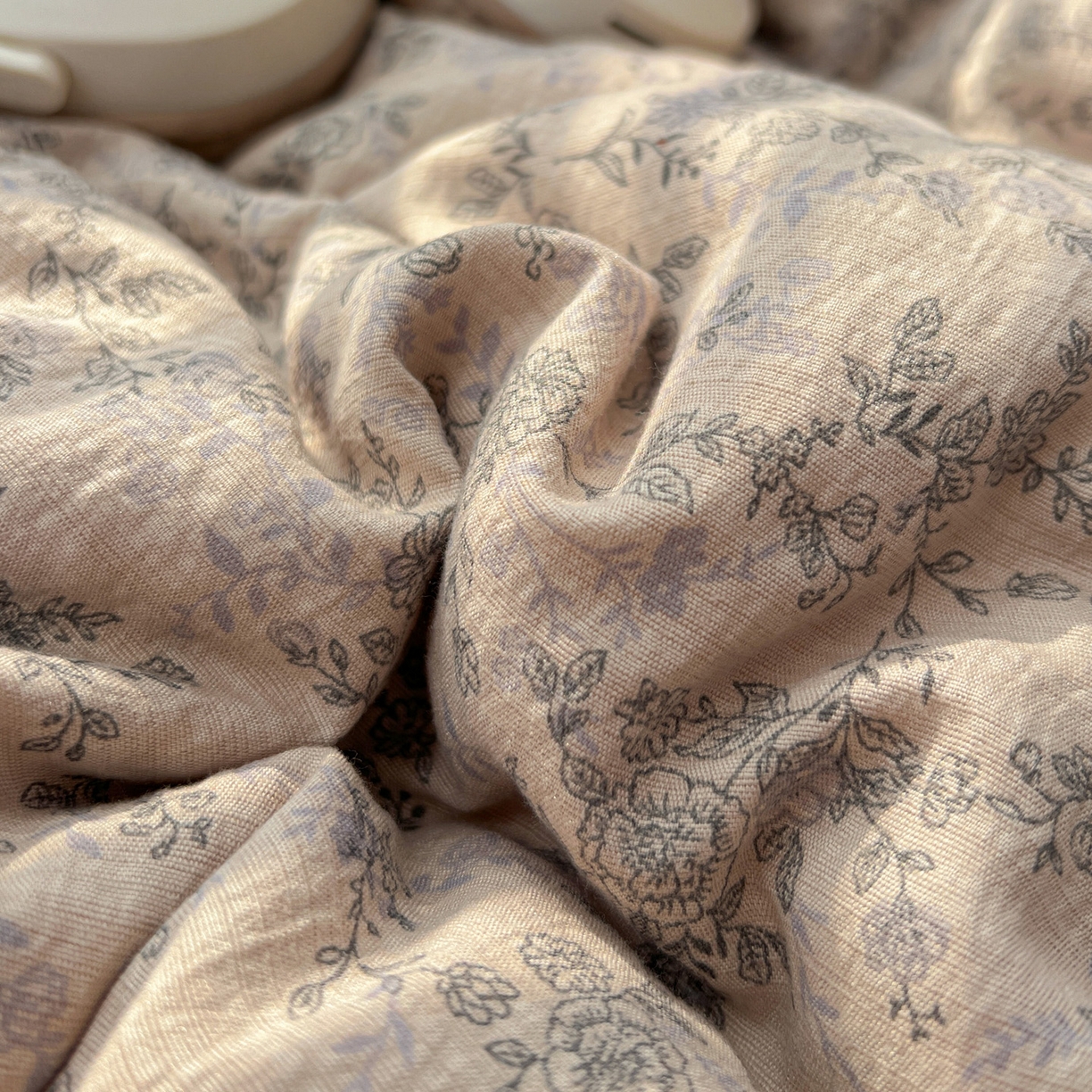 91家纺网 家纺一手货源 找家纺 水木坊 2026新款云感简单款系列四件套 竹韵花语