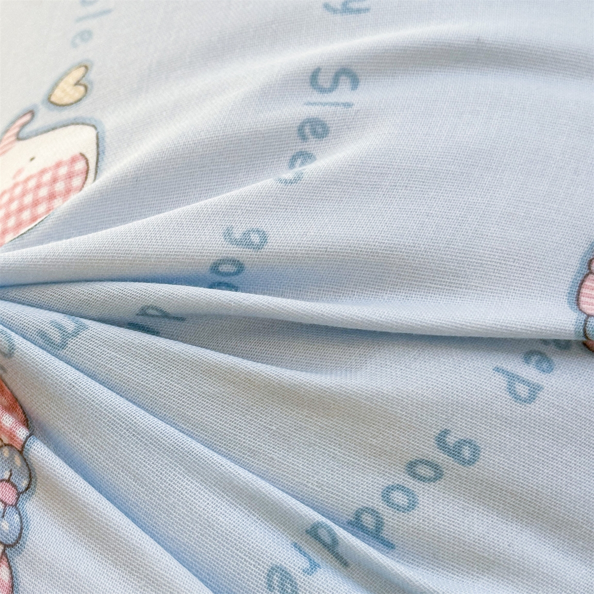 91家纺网 家纺一手货源 找家纺 麦肯锡 2026新款卡通糖果抱枕夹腿抱枕 萌趣动物园【产品图】/对