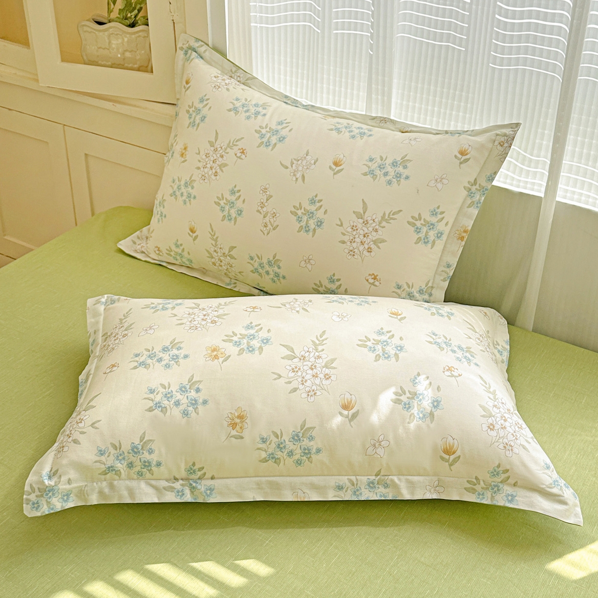 91家纺网 家纺一手货源 找家纺 春雨家居 2026新款全棉印花ins减龄可爱小清新单枕套 春漫庭