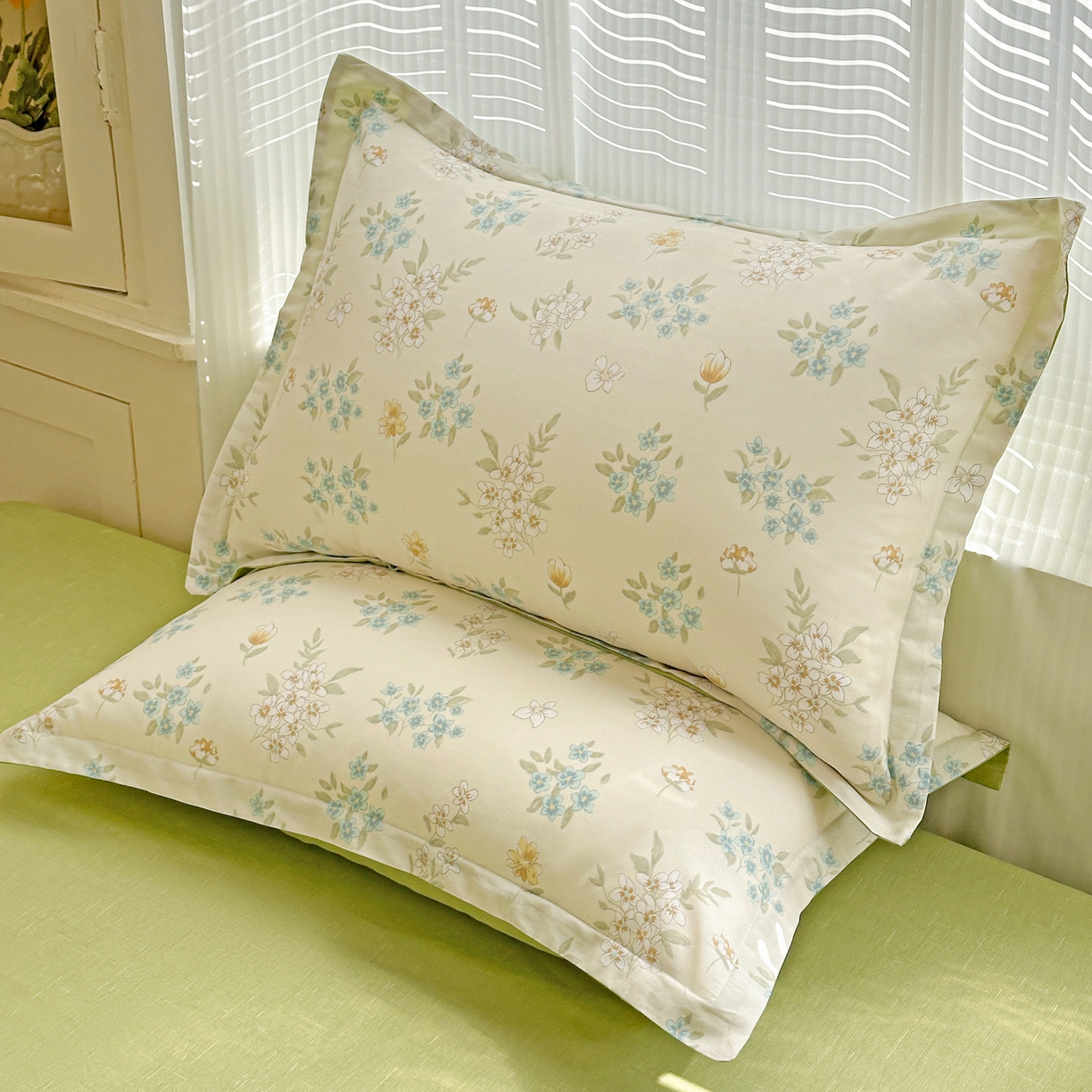 91家纺网 家纺一手货源 找家纺 春雨家居 2026新款全棉印花ins减龄可爱小清新单枕套 春漫庭