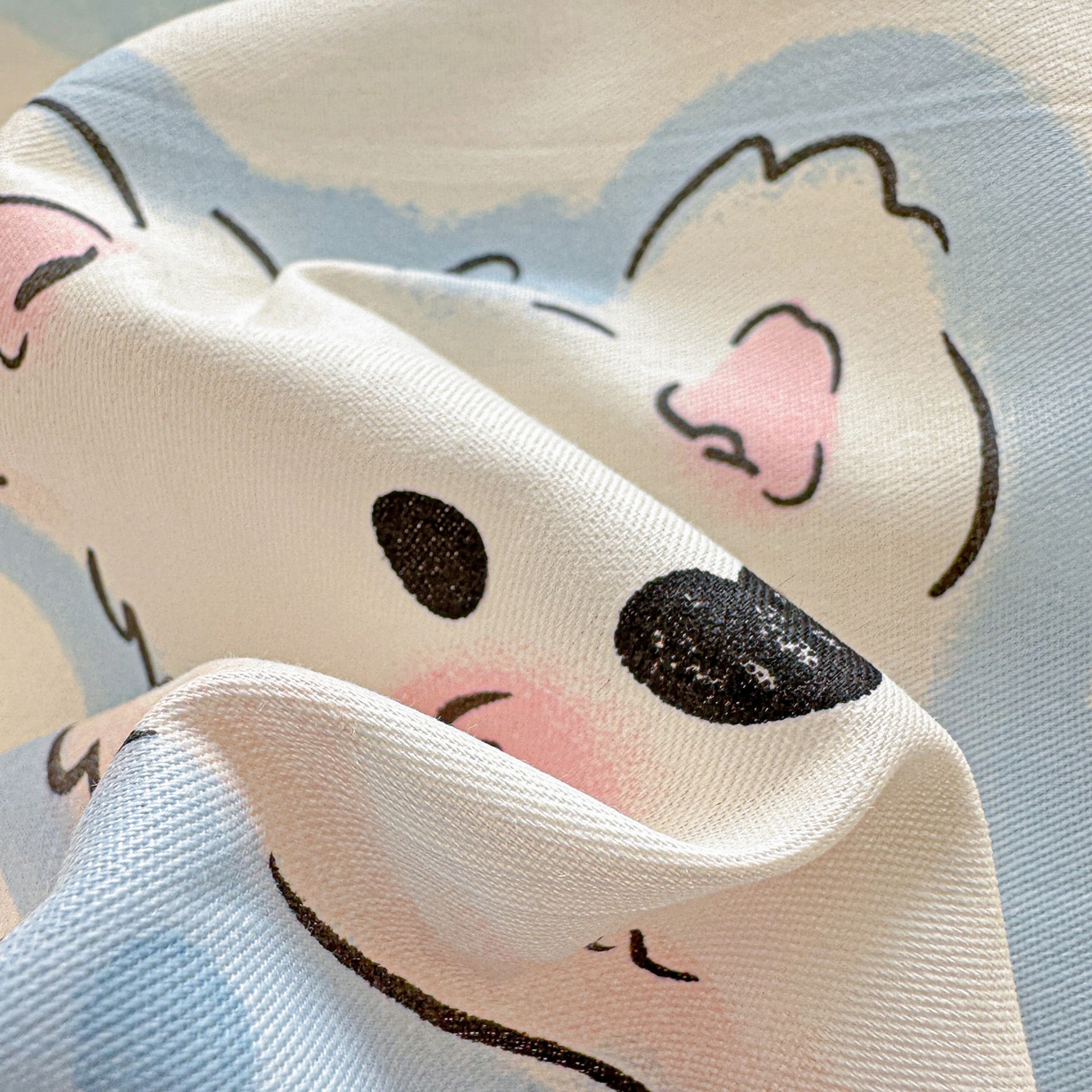 91家纺网 家纺一手货源 找家纺 春雨家居 2026新款全棉印花ins减龄可爱小清新单枕套 达乐宝贝