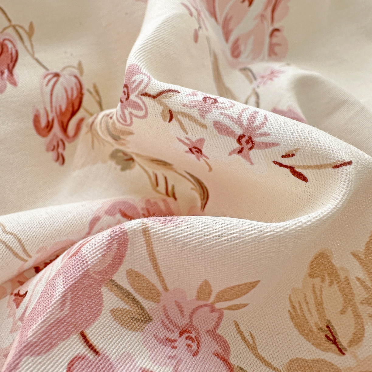 91家纺网 家纺一手货源 找家纺 春雨家居 2026新款全棉印花ins减龄可爱小清新单枕套 朵唯