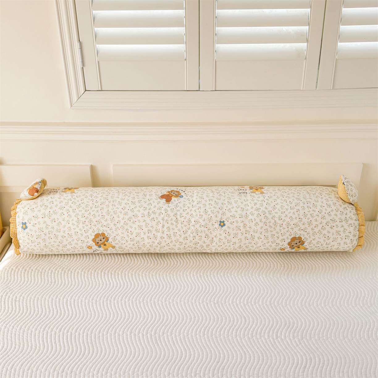 91家纺网 家纺一手货源 找家纺 麦肯锡 2026新款卡通糖果抱枕夹腿抱枕 甜萌小狮子【产品图】/对