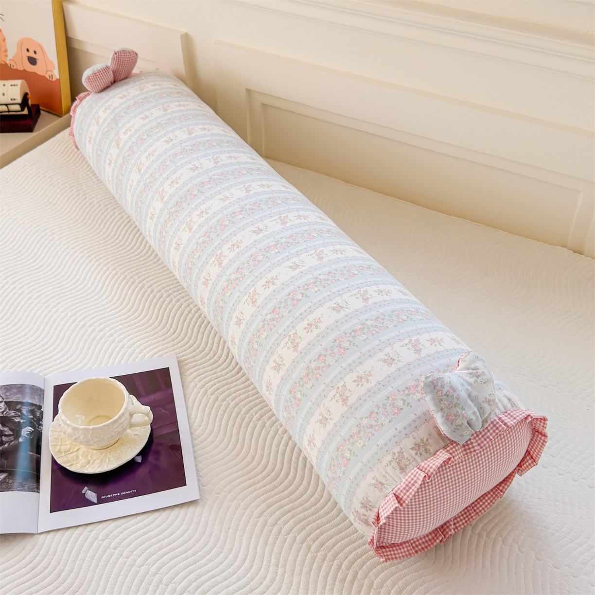 91家纺网 家纺一手货源 找家纺 麦肯锡 2026新款卡通糖果抱枕夹腿抱枕 云边花影【产品图】/对