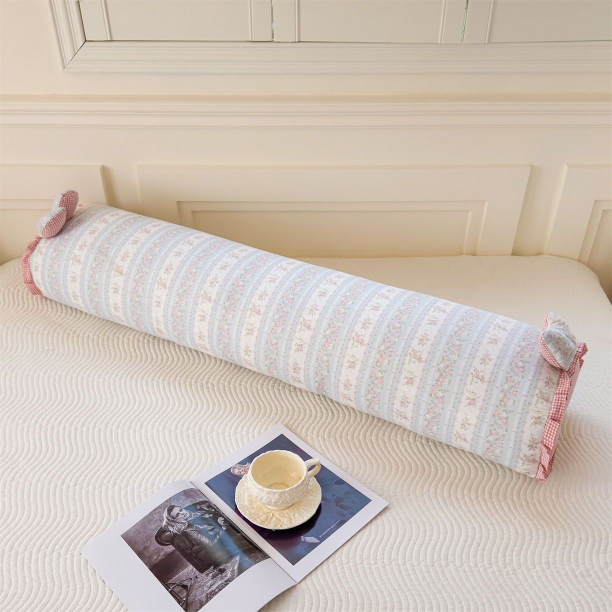 91家纺网 家纺一手货源 找家纺 麦肯锡 2026新款卡通糖果抱枕夹腿抱枕 云边花影【产品图】/对