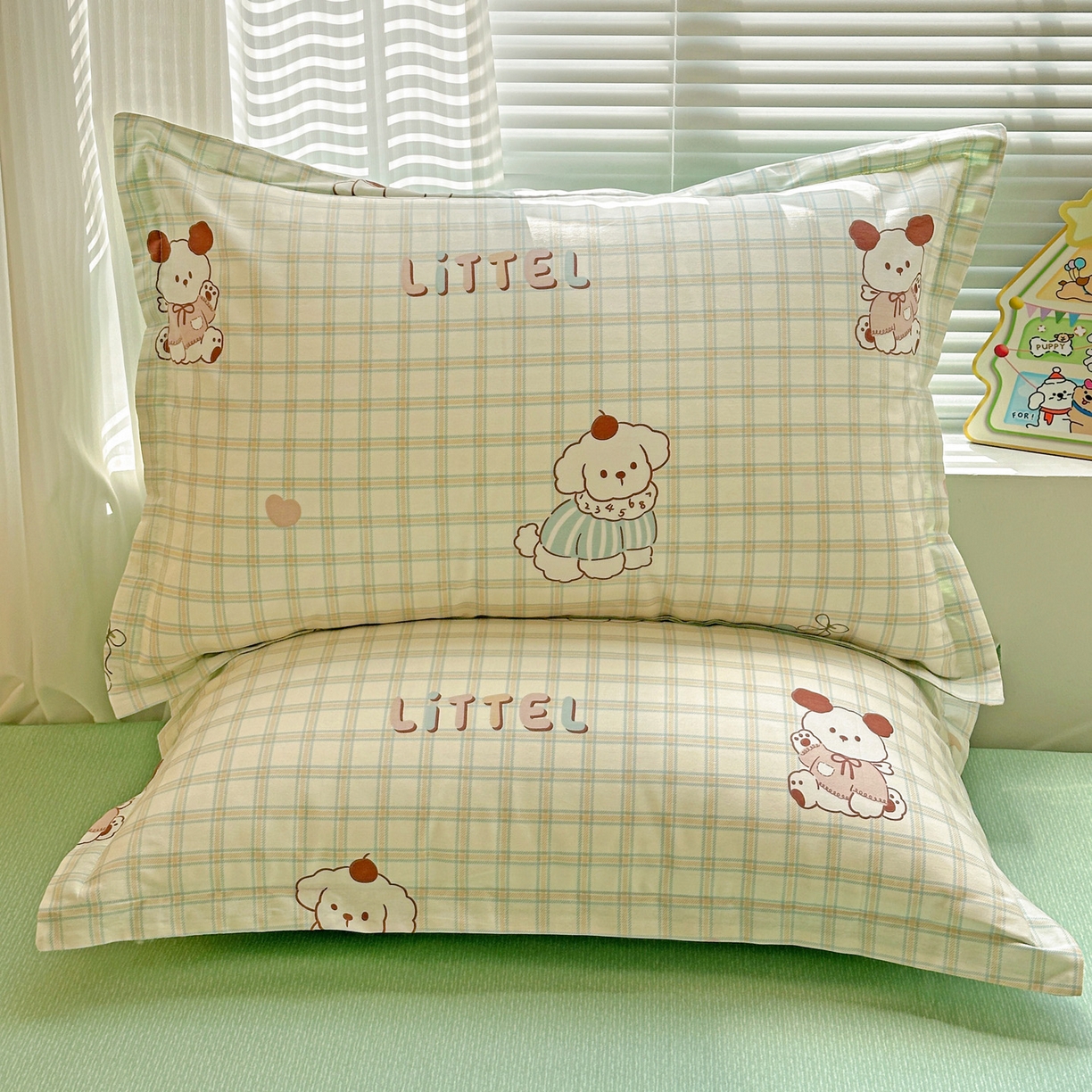 91家纺网 家纺一手货源 找家纺 春雨家居 2026新款全棉印花ins减龄可爱小清新单枕套 格子布丁狗