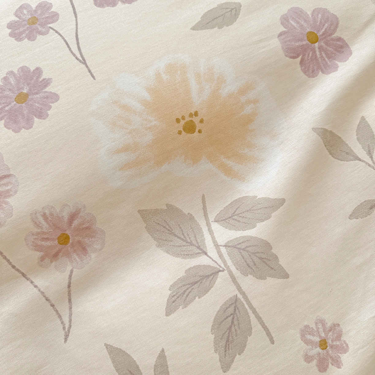 91家纺网 家纺一手货源 找家纺 春雨家居 2026新款全棉印花ins减龄可爱小清新单枕套 秋日确幸-豆沙