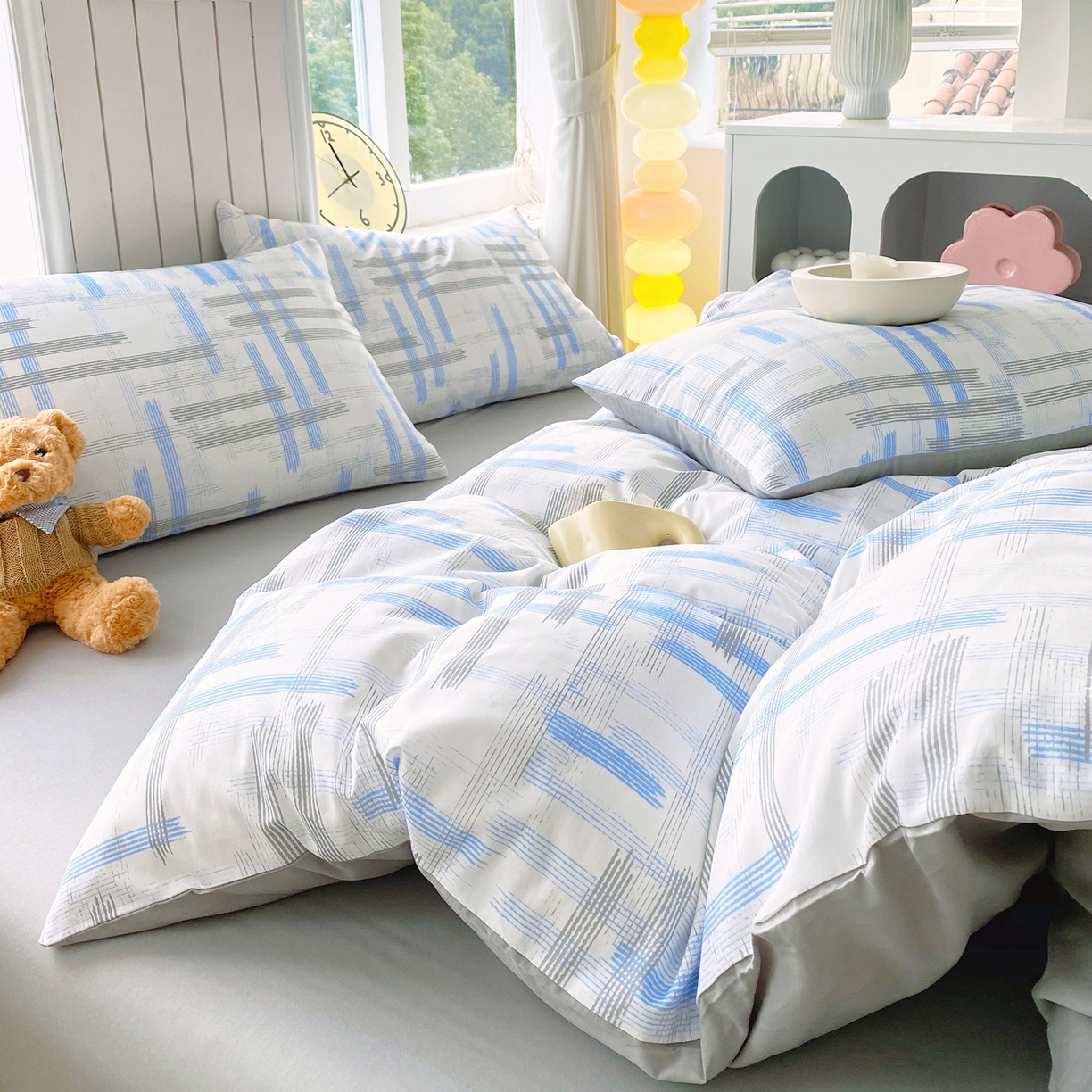 91家纺网 家纺一手货源 找家纺 小懒猪 2026新款全棉印花北欧风系列四件套 线影轻痕