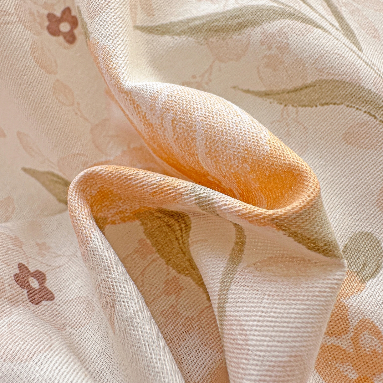 91家纺网 家纺一手货源 找家纺 春雨家居 2026新款全棉印花ins减龄可爱小清新单枕套 苏糖-粉