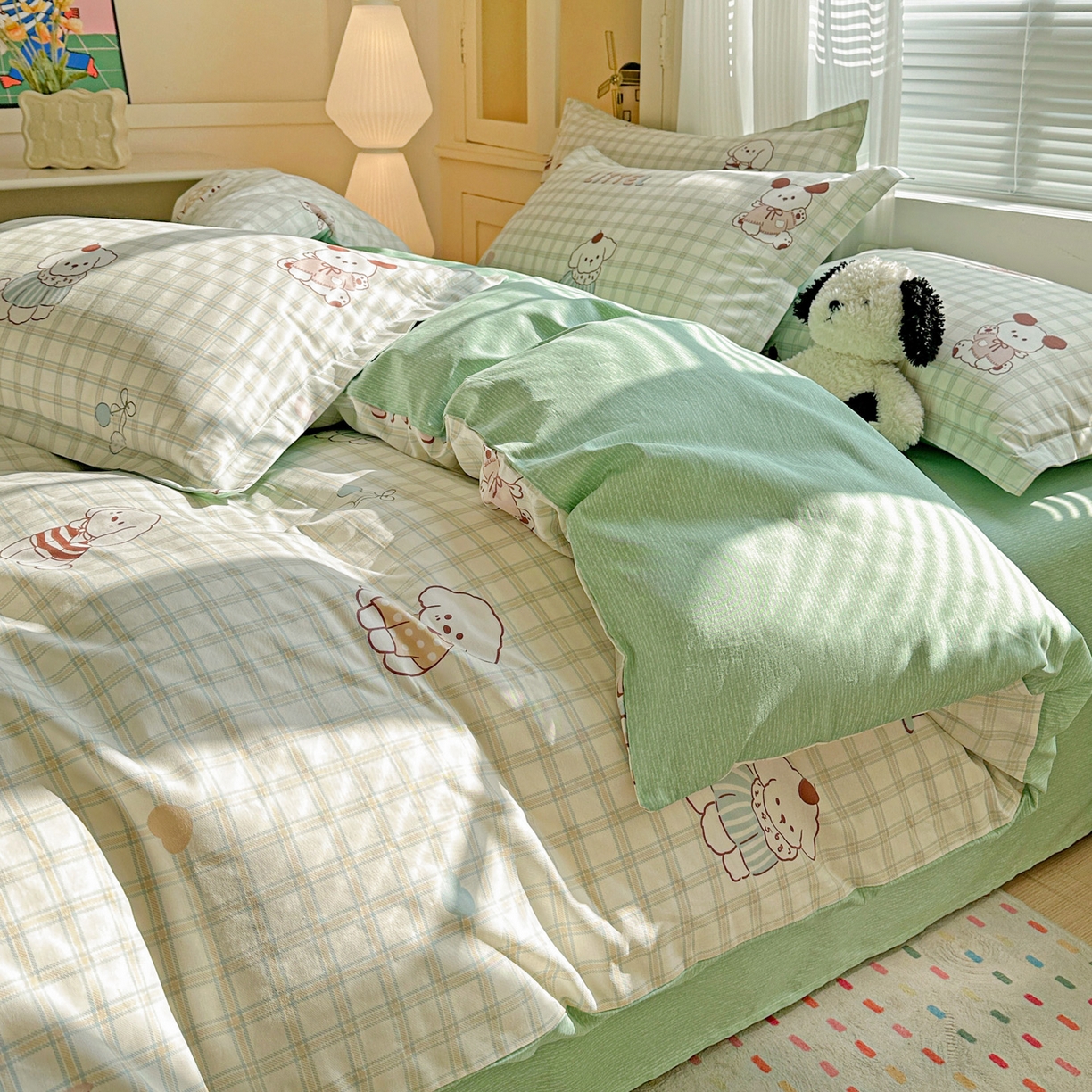 91家纺网 家纺一手货源 找家纺 春雨家居 2026新款全棉印花ins减龄可爱小清新单被套 格子布丁狗