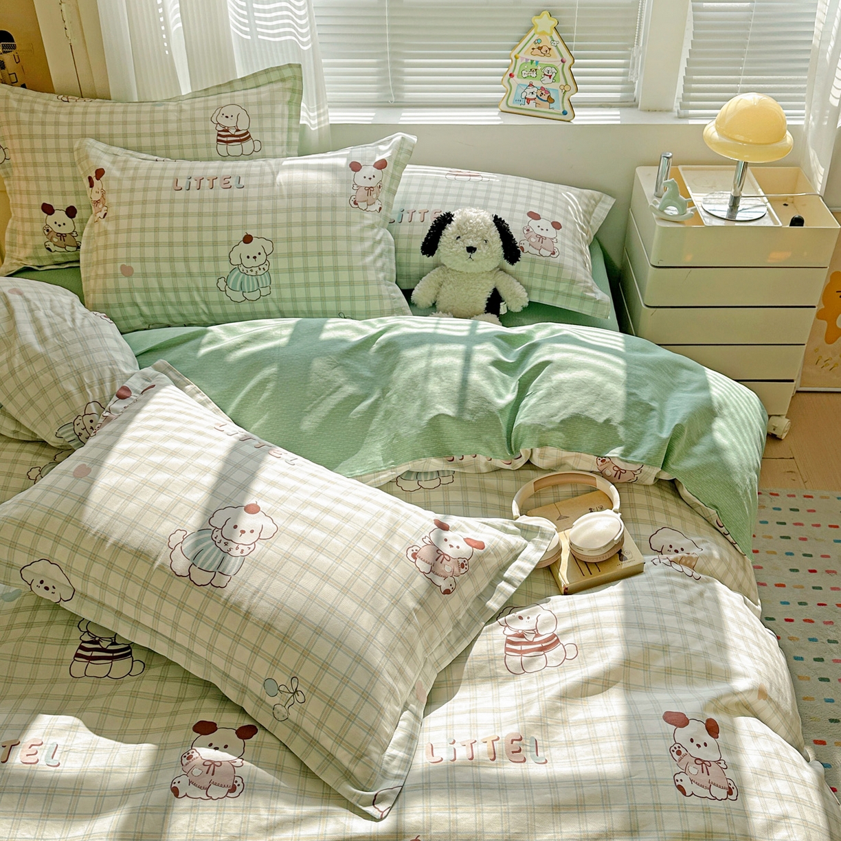 91家纺网 家纺一手货源 找家纺 春雨家居 2026新款全棉印花ins减龄可爱小清新单被套 格子布丁狗