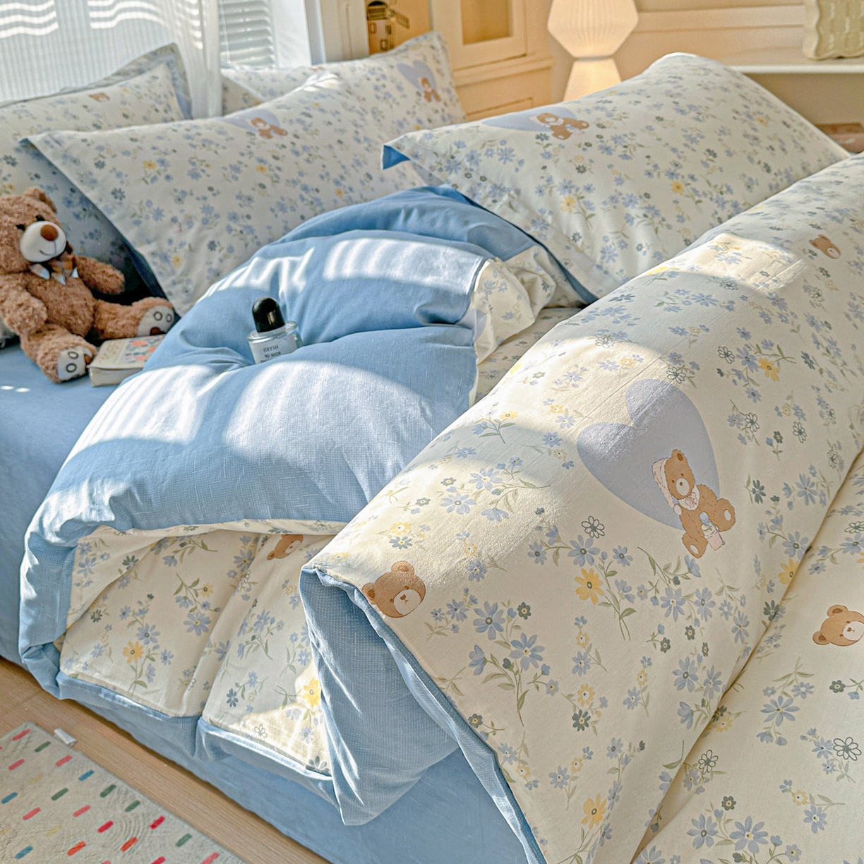 春雨家居 2026新款全棉印花ins减龄可爱小清新单被套 旧书折痕-蓝