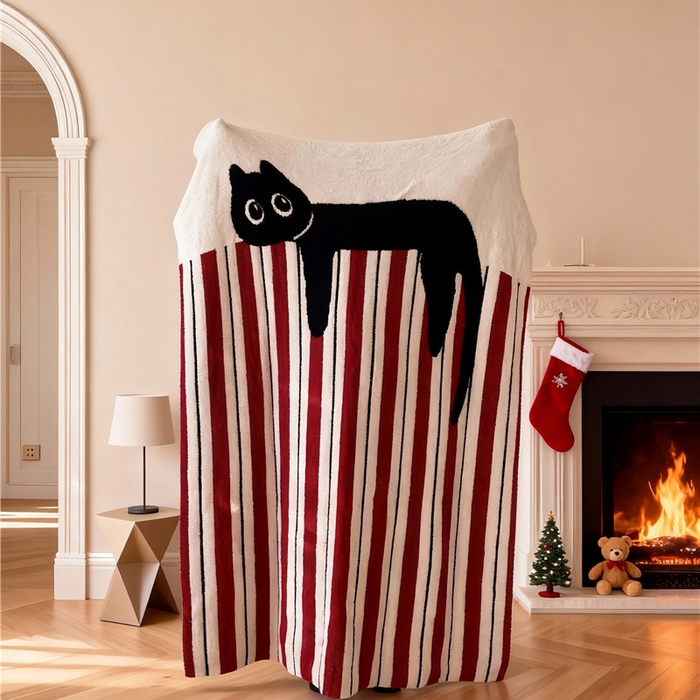 91家纺网 家纺一手货源 找家纺 琪格格纺织 2026新款原创加厚半边绒毛毯系列 条纹猫探