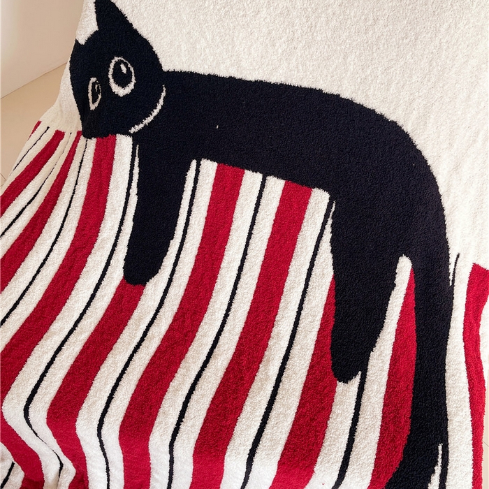 91家纺网 家纺一手货源 找家纺 琪格格纺织 2026新款原创加厚半边绒毛毯系列 条纹猫探