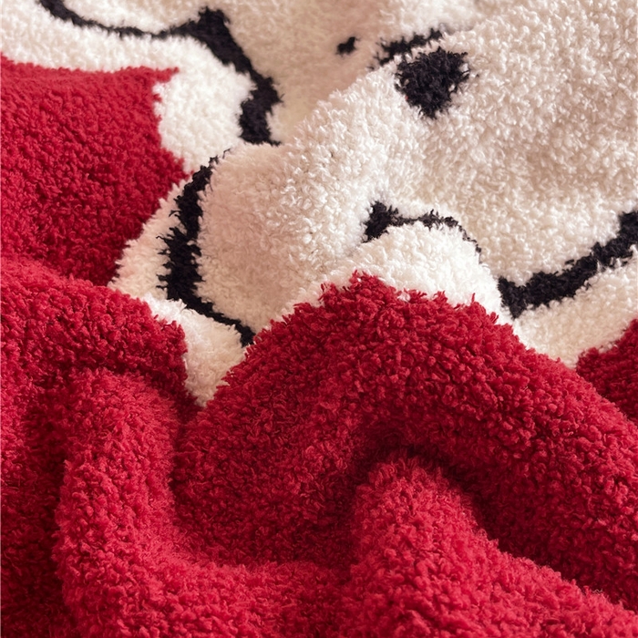 91家纺网 家纺一手货源 找家纺 琪格格纺织 2026新款原创加厚半边绒毛毯系列 小狗日记-红