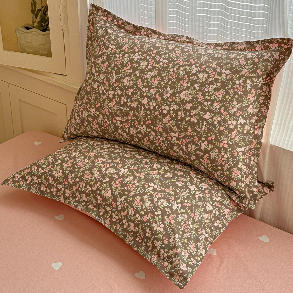 91家纺网 家纺一手货源 找家纺 春雨家居 2026新款全棉印花ins减龄可爱小清新单枕套 玉海棠