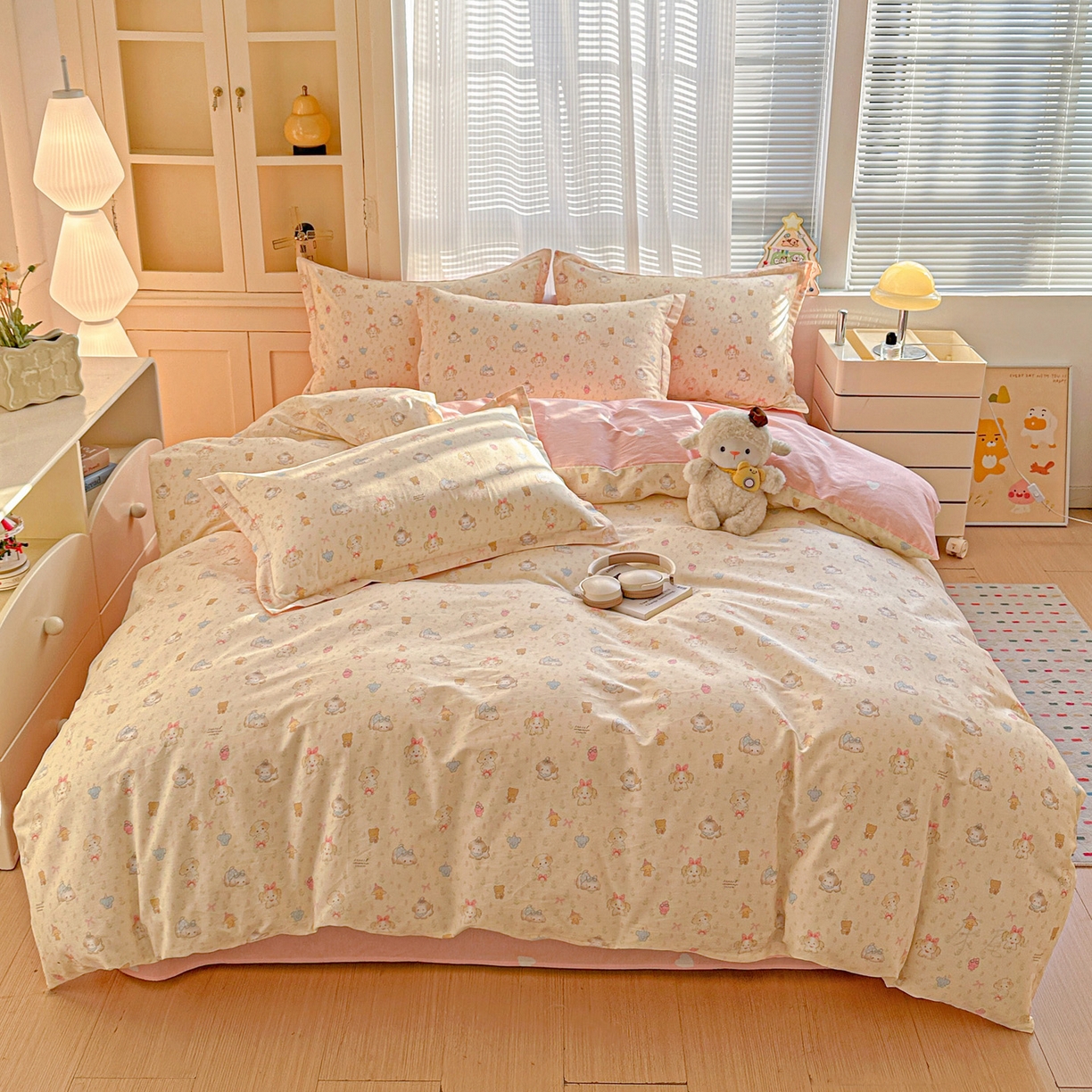 91家纺网 家纺一手货源 找家纺 春雨家居 2026新款全棉印花ins减龄可爱小清新单被套 萌趣汪汪