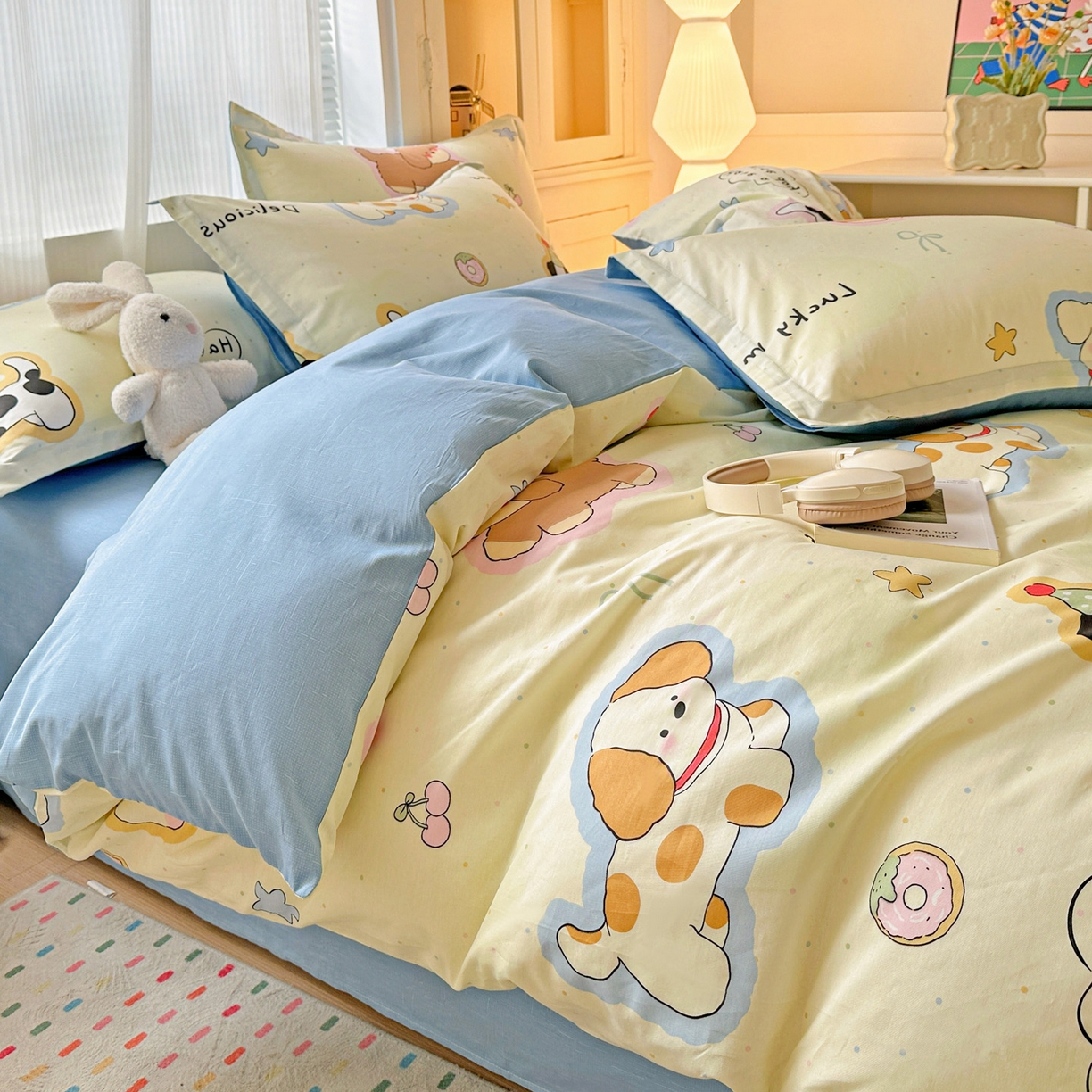 91家纺网 家纺一手货源 找家纺 春雨家居 2026新款全棉印花ins减龄可爱小清新单被套 奶油羞羞狗