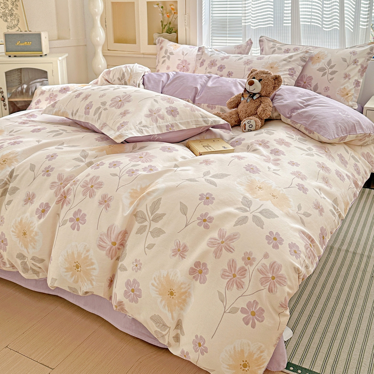 91家纺网 家纺一手货源 找家纺 春雨家居 2026新款全棉印花ins减龄可爱小清新单被套 秋日确幸-豆沙