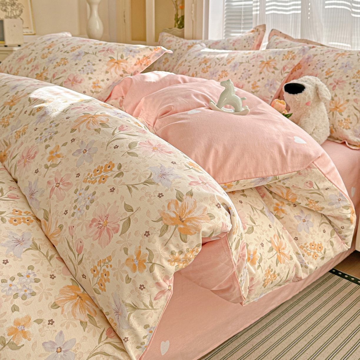 91家纺网 家纺一手货源 找家纺 春雨家居 2026新款全棉印花ins减龄可爱小清新单被套 苏糖-粉